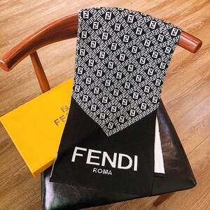 FENDI フェンディ スカーフSCF0158