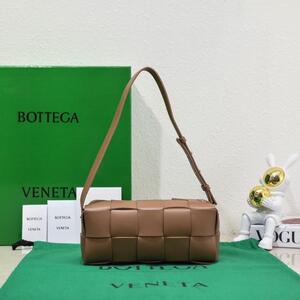 BOTTEGA VENETA ボッテガ・ヴェネタ バッグ BBTGA0079