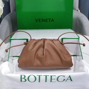 BOTTEGA VENETA ボッテガ・ヴェネタ バッグ BBTGA0052