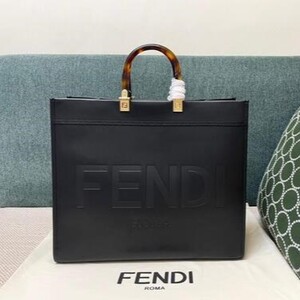 FENDI フェンディ バック N級品 2つのサイズ BFED0052