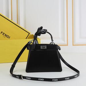 Fendi by Marc Jacobs マークジェイコブス バッグ BMJC0047