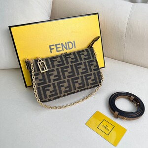 FENDI フェンディ バック N級品 BFED0130