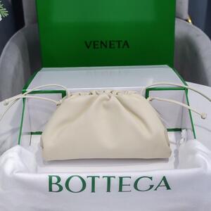 BOTTEGA VENETA ボッテガ・ヴェネタ バッグ BBTGA0031