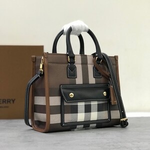 BURBERRY バーバリー バッグ SMALL BBBR0200