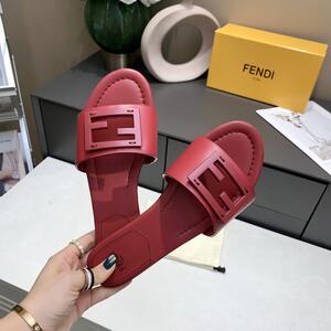 2023 フェンディ 靴 SFEN0105